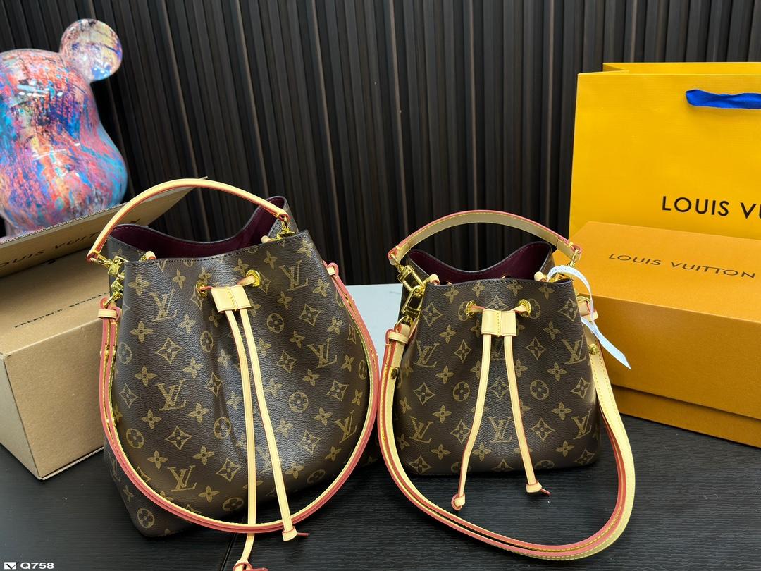 Replica Louis Vuitton Bag 19x19cm & 25x25cm