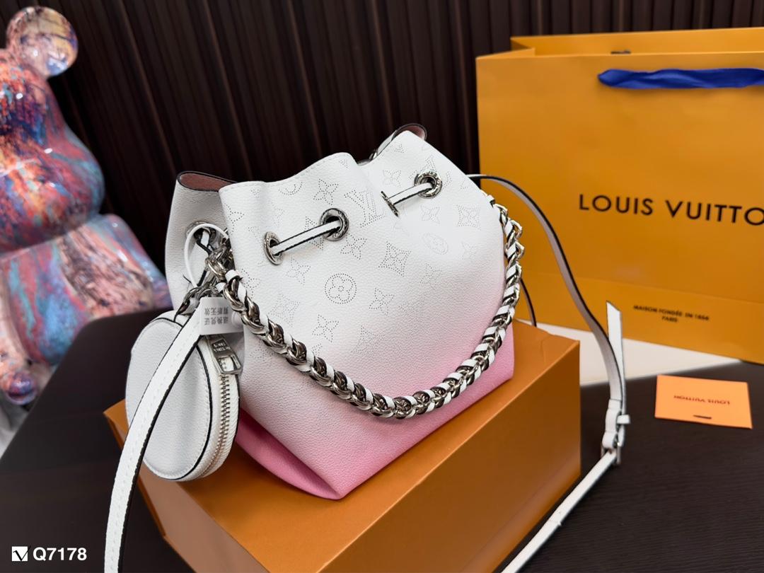 Replica Louis Vuitton Bag 20x21cm