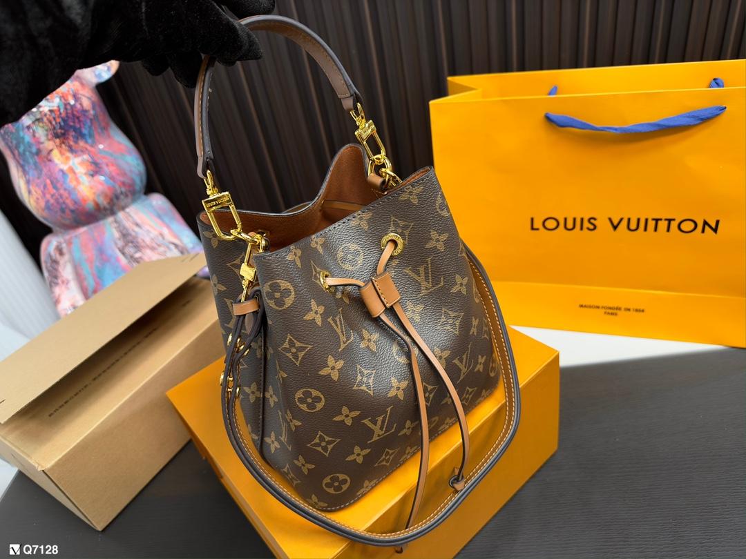 Replica Louis Vuitton Bag 20x20cm