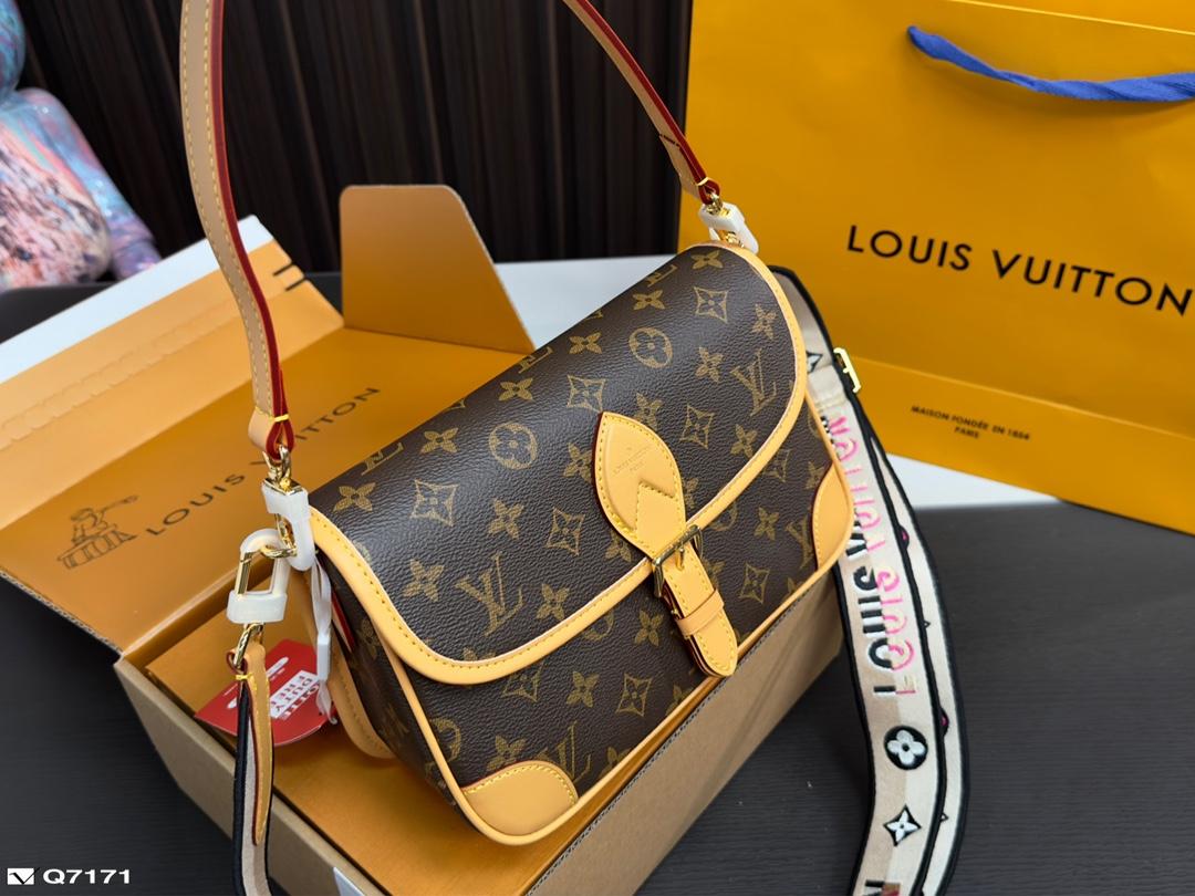Replica Louis Vuitton Bag 24x15cm