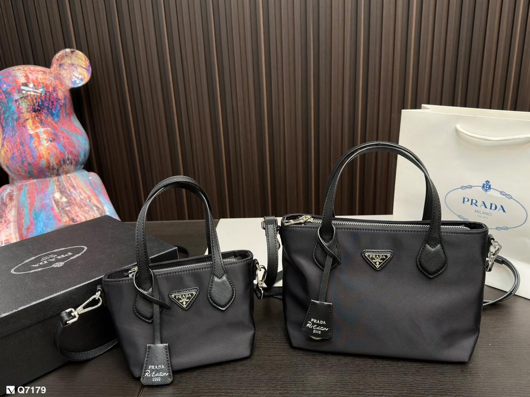 Replica Prada Bag 15x12cm & 22x17cm