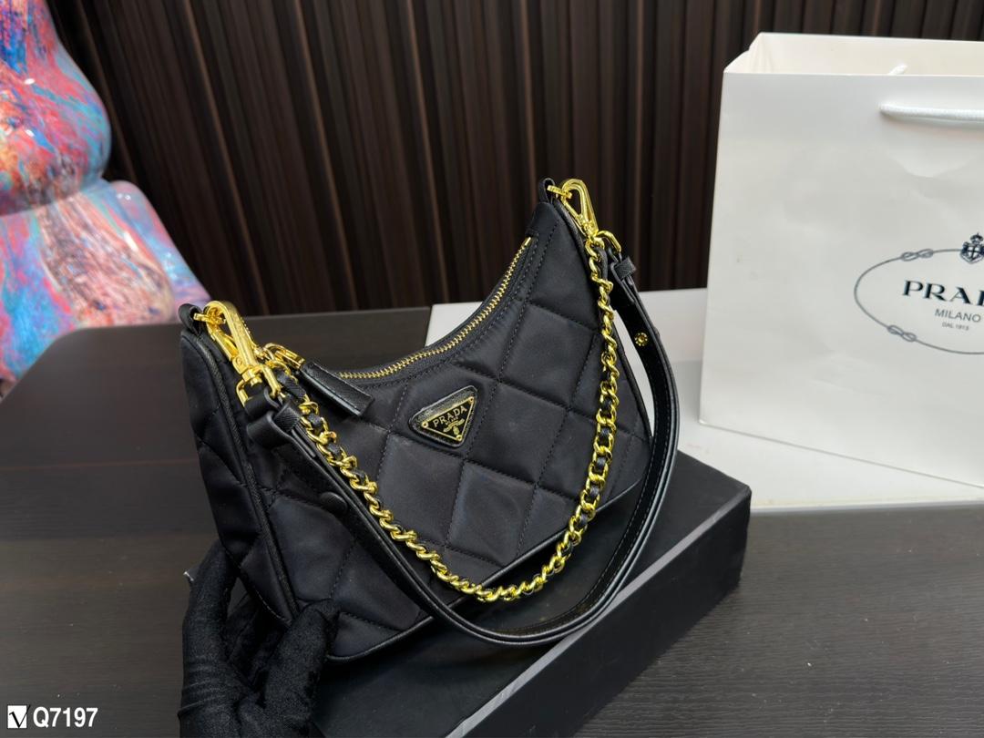 Replica Prada Bag 11x21cm