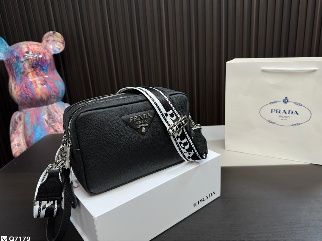 Replica Prada Bag 14x22cm