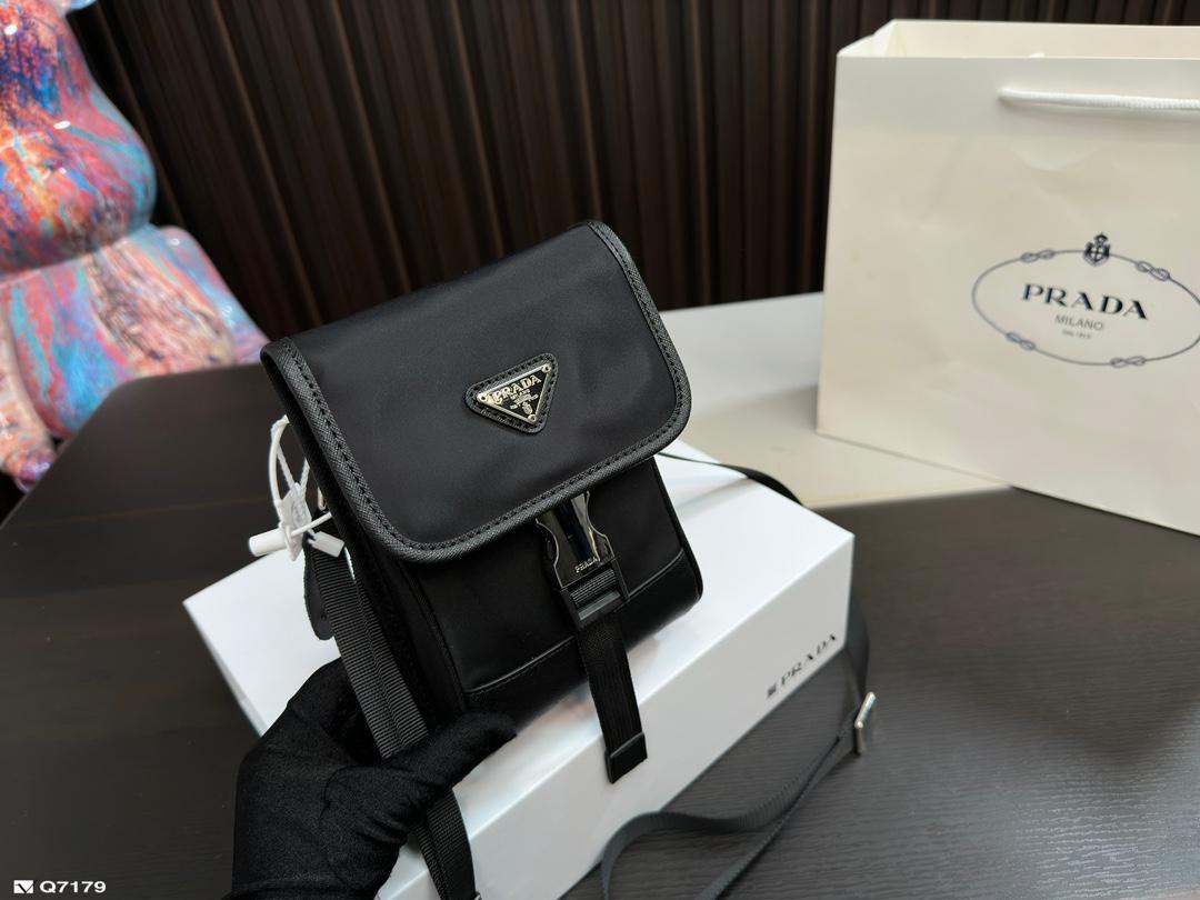 Replica Prada Bag 13x18cm