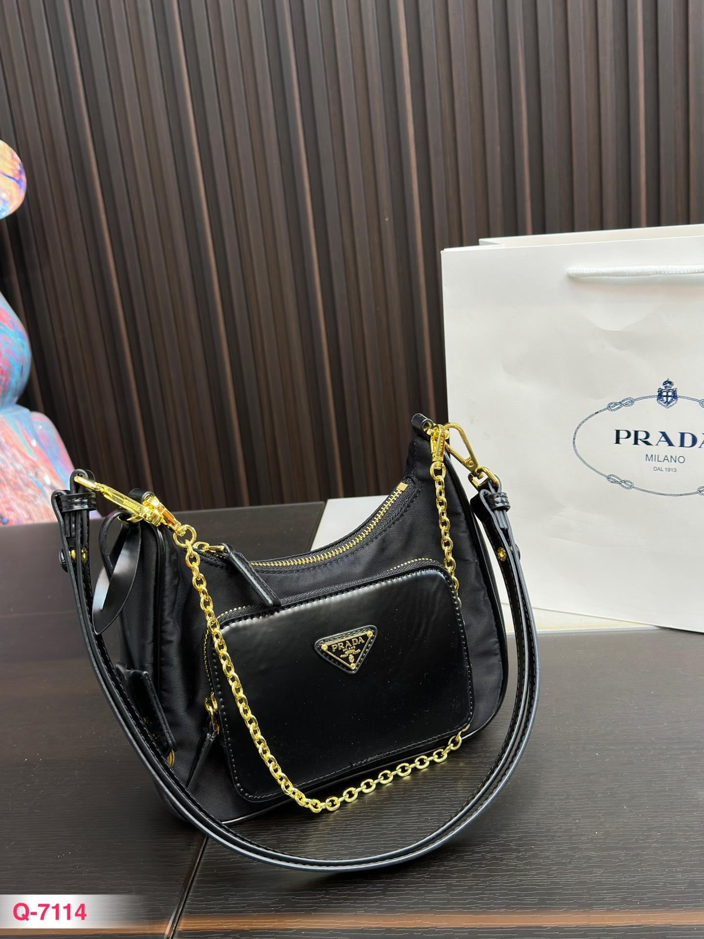Replica Prada Bag 22x13cm
