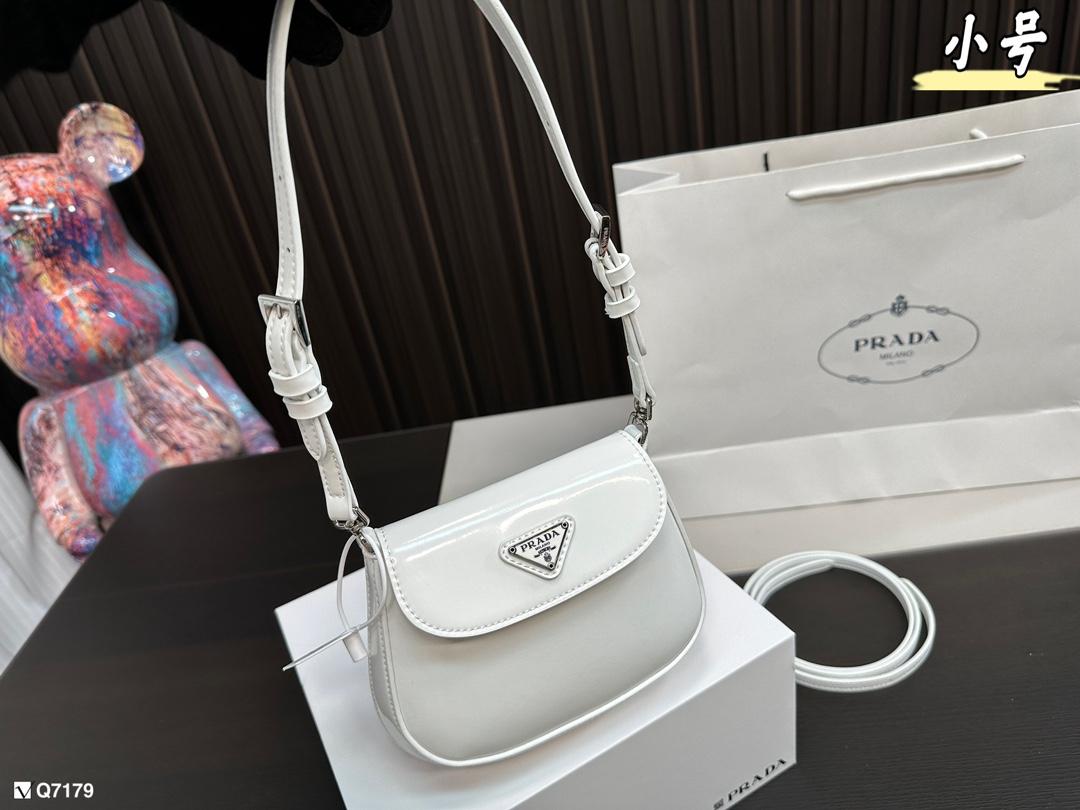 Replica Prada Bag 18x15cm