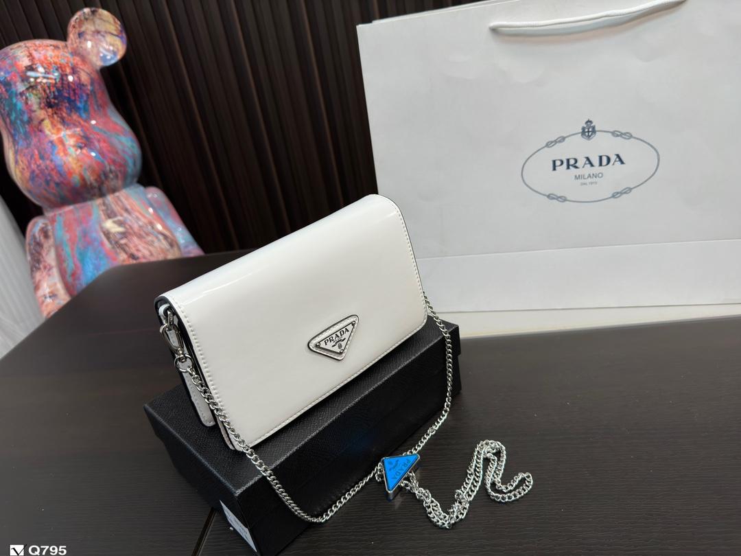 Replica Prada Bag 18x12cm